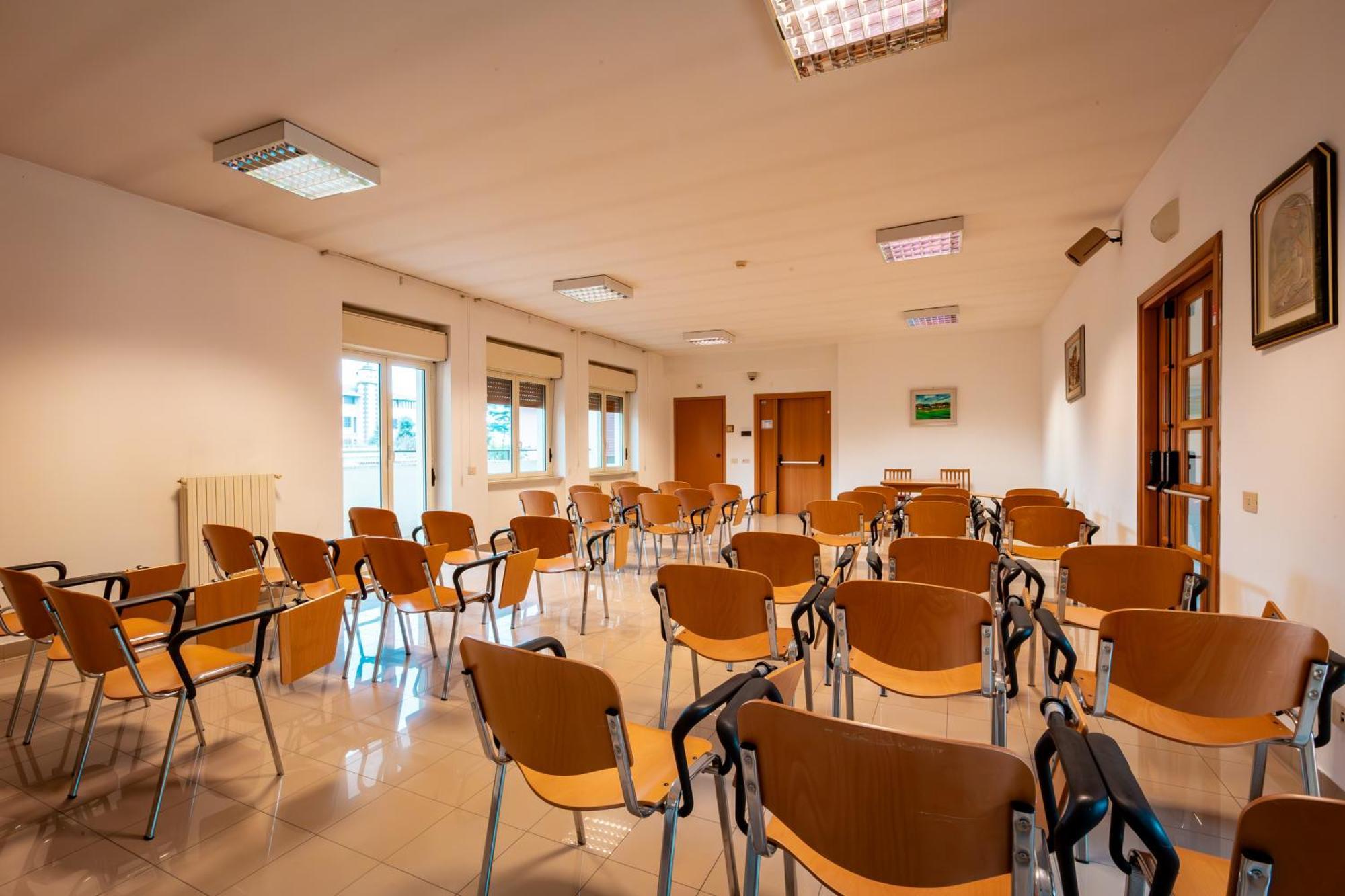 Ah Roma Hostel Bagian luar foto