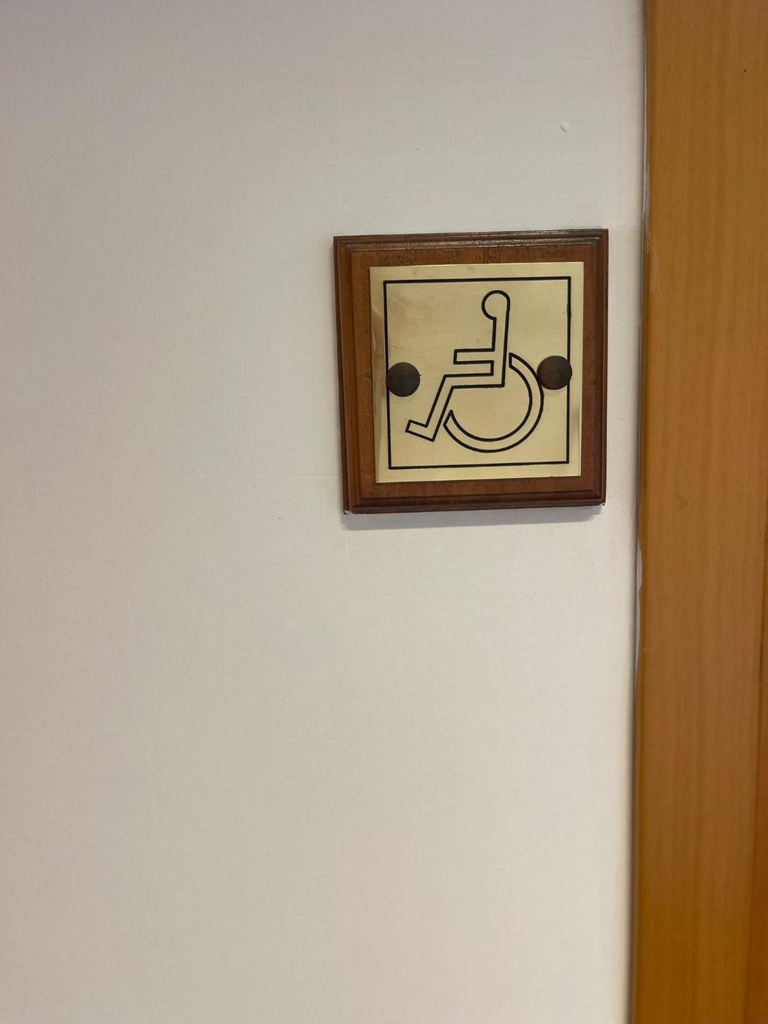 Ah Roma Hostel Bagian luar foto