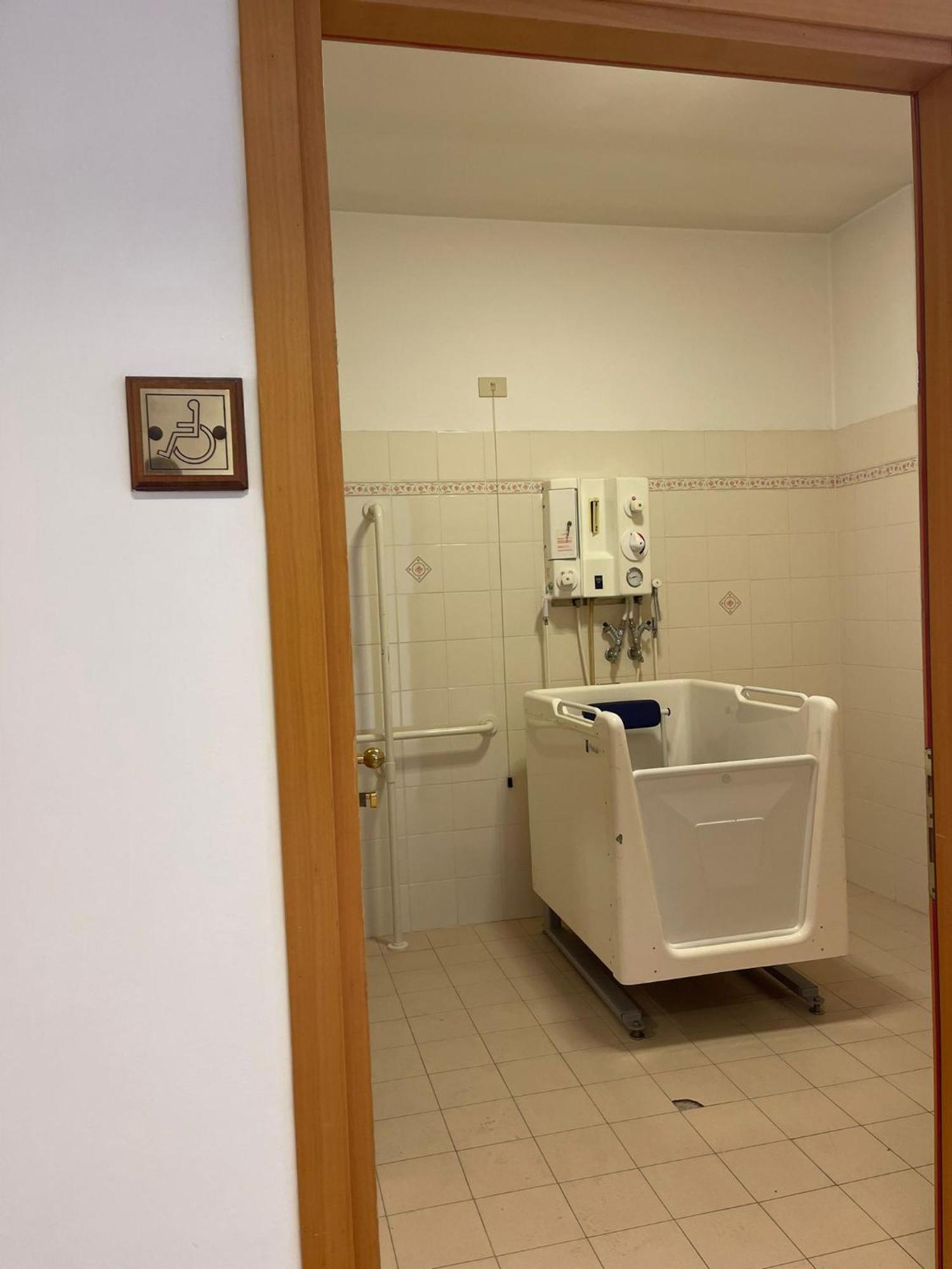 Ah Roma Hostel Bagian luar foto