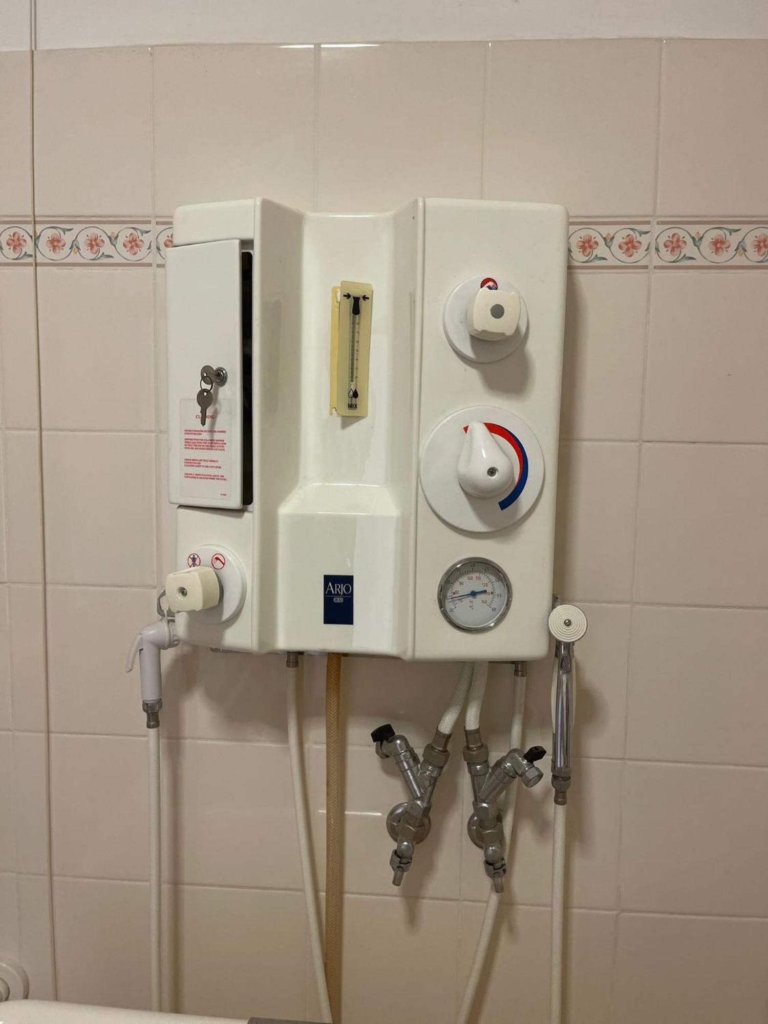 Ah Roma Hostel Bagian luar foto