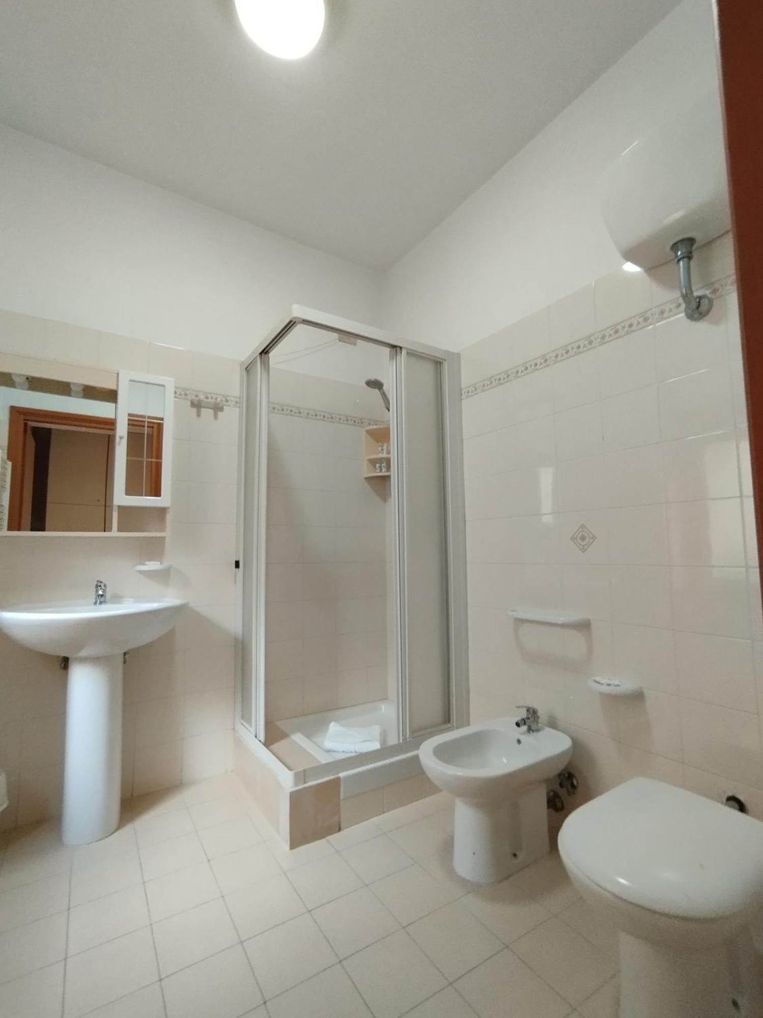 Ah Roma Hostel Bagian luar foto